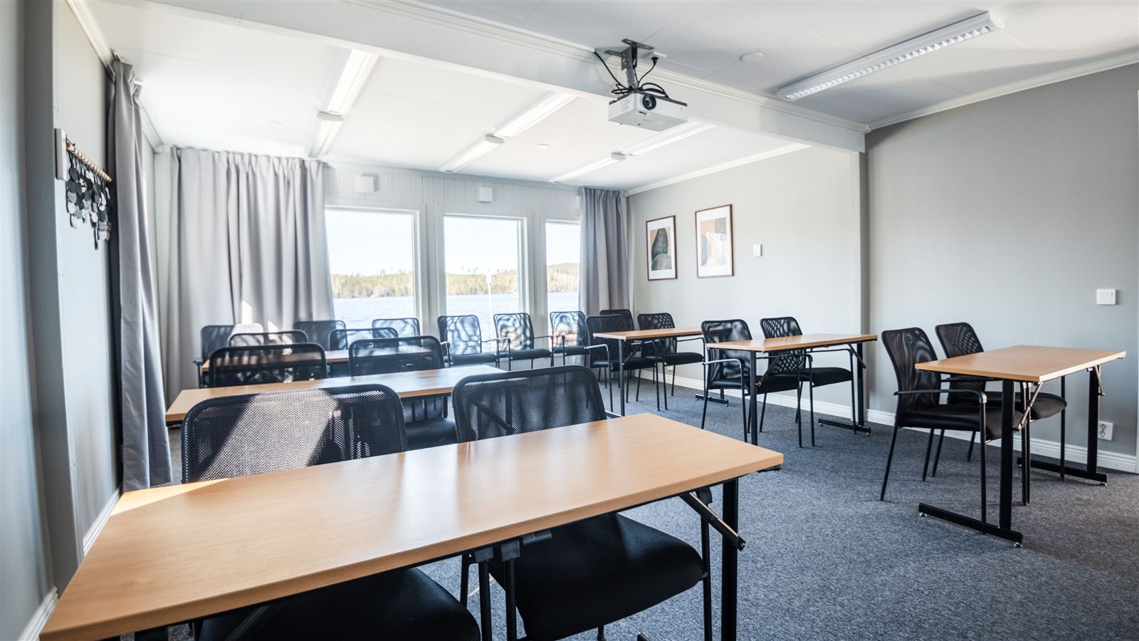 Utsikten conference room with lake view